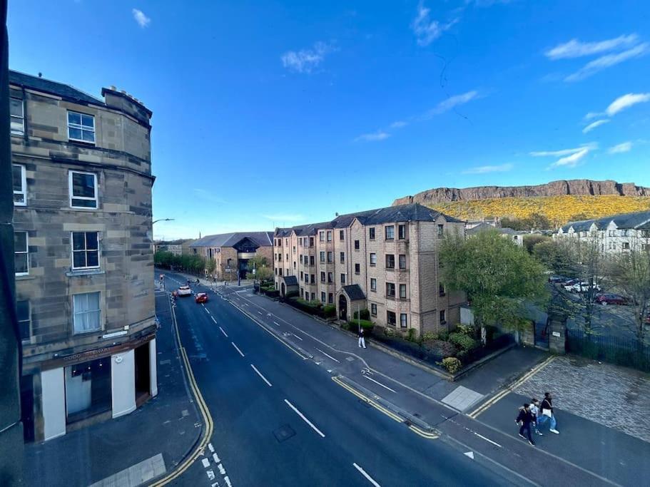 Edinburghs Arthurs Seat View 외부 사진