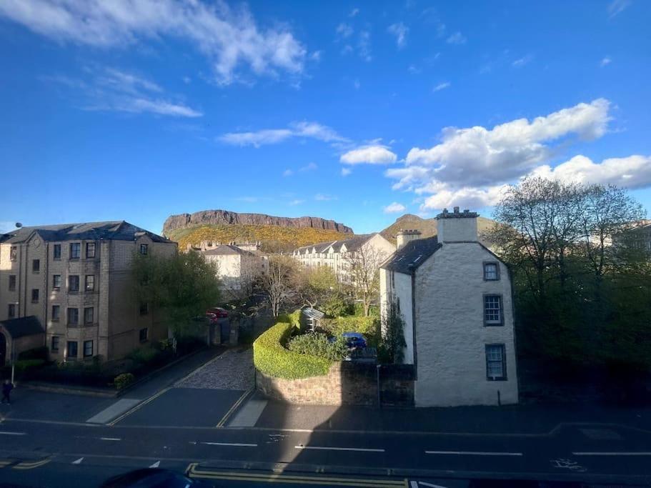 Edinburghs Arthurs Seat View 외부 사진