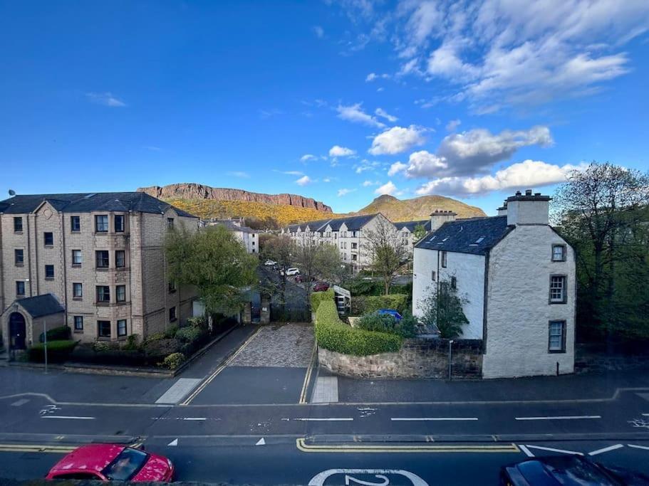 Edinburghs Arthurs Seat View 외부 사진